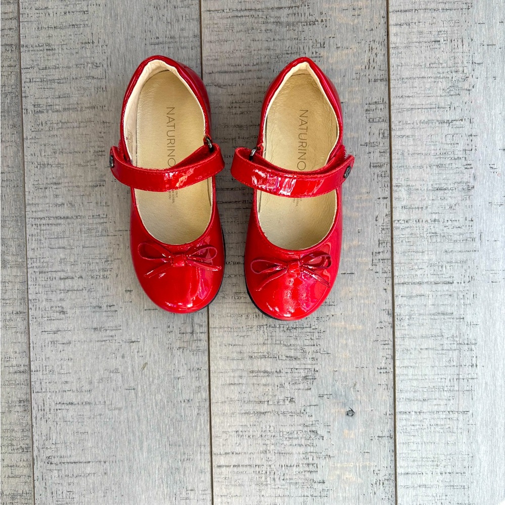 Patent Leather Mary Jane shoes